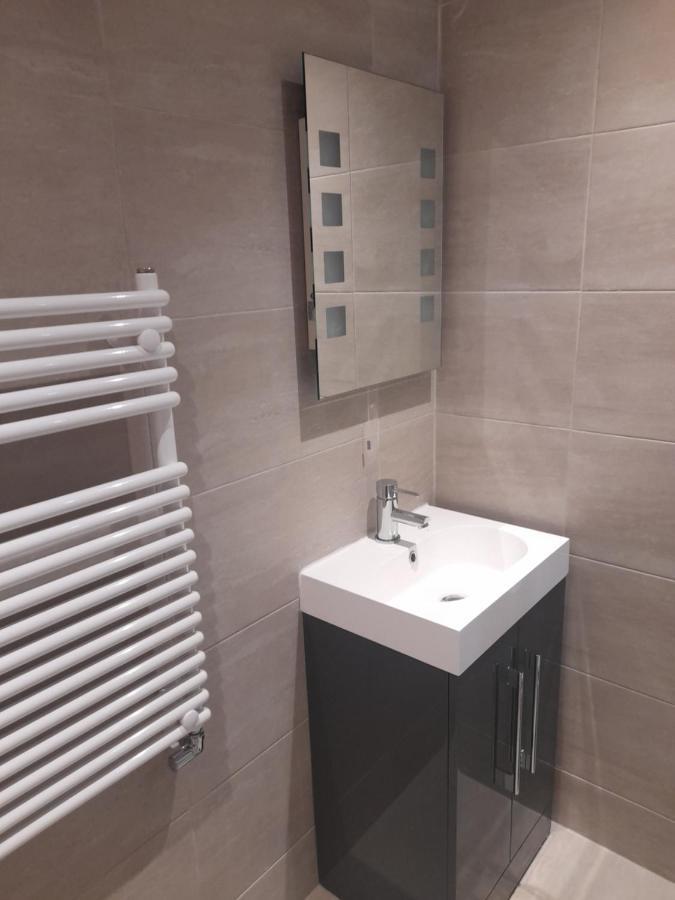 Lovely Home With Full En-Suite Double Bed Rooms Ридинг Экстерьер фото