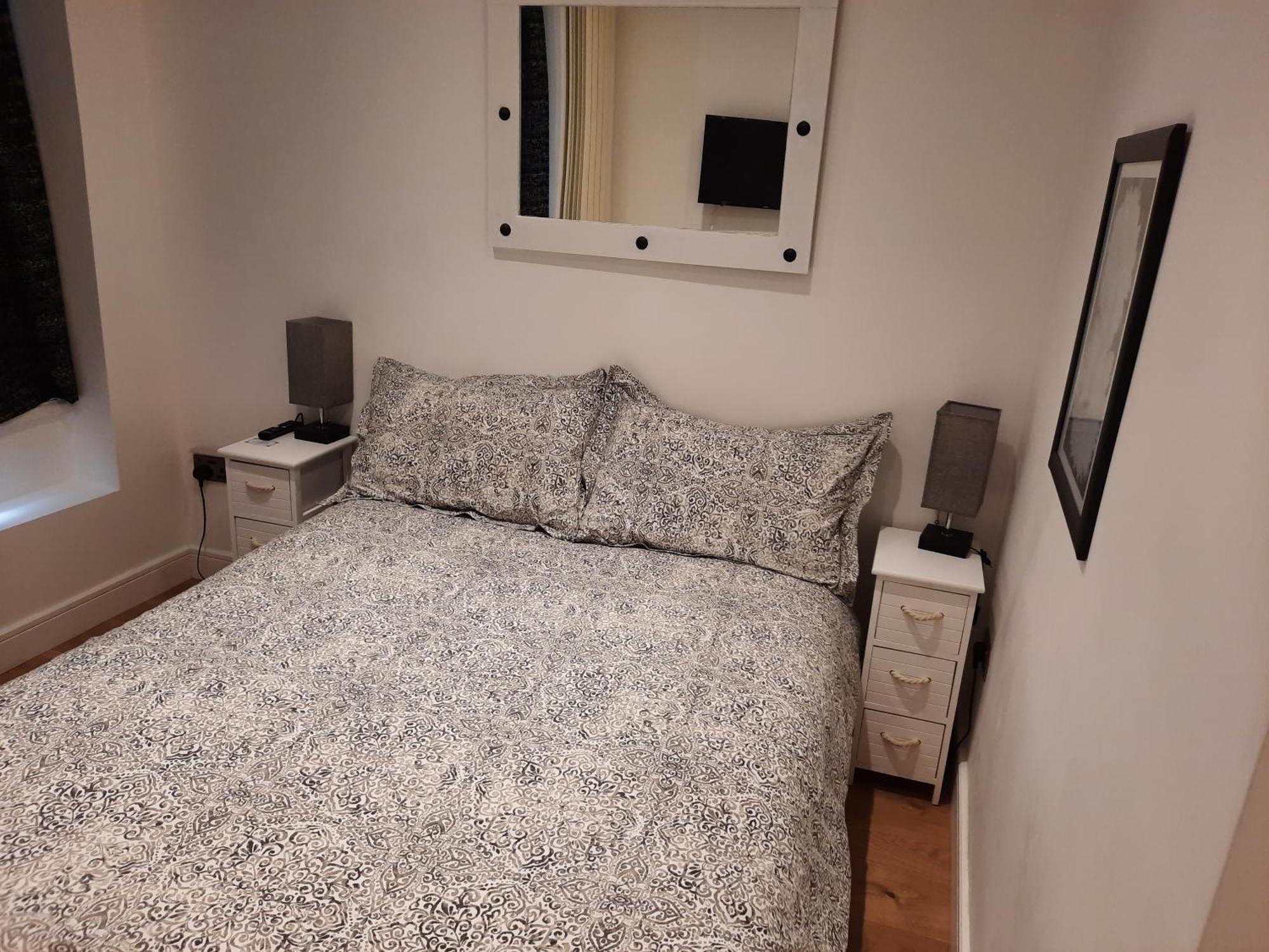 Lovely Home With Full En-Suite Double Bed Rooms Ридинг Экстерьер фото